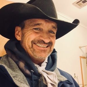 Meet your Posher, Victor